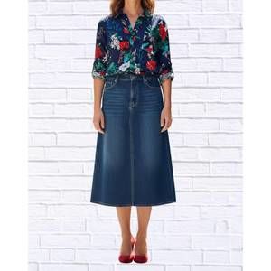 NEW DIVA USA tropical floral viscose button-up shirt in red and navy floral